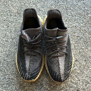 Men’s adidas Yeezy sneaker shoes 12 black gray